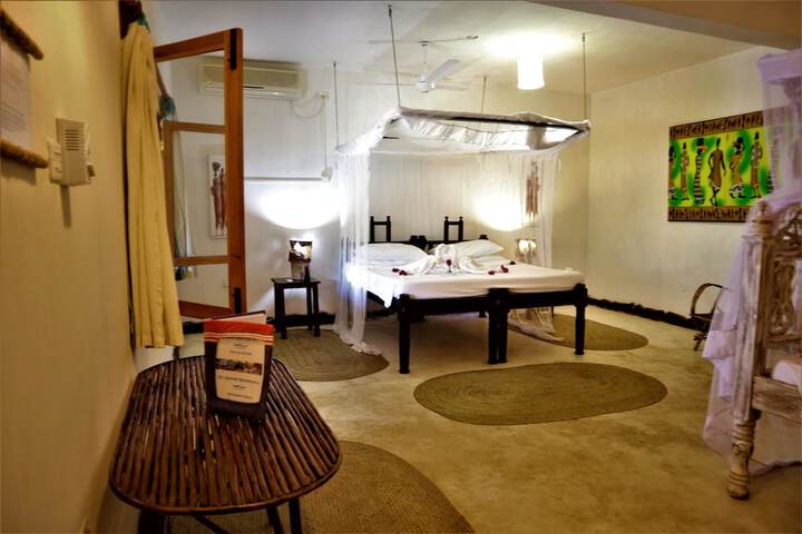 Room 9 of 99
