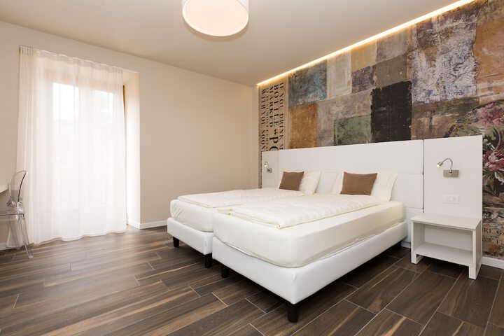 Room 20 of 73