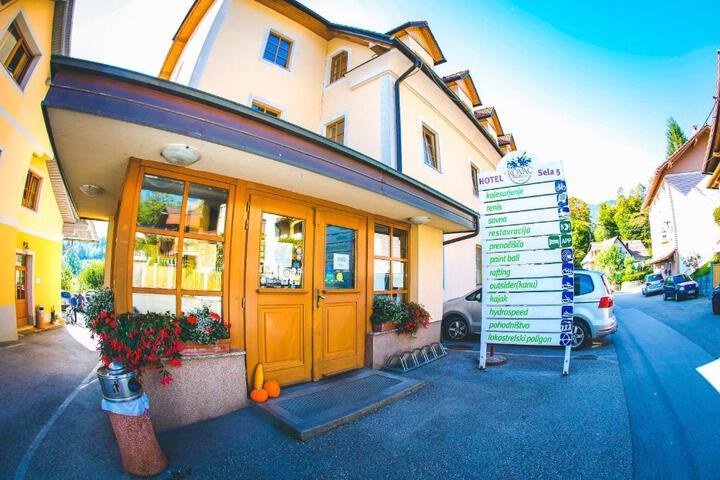 Hotel Kovac