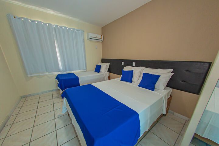 Room 4 of 36