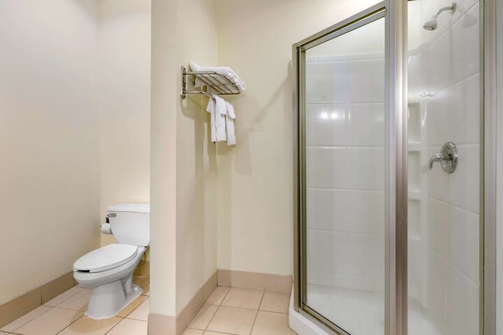 Room 16 of 23