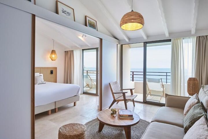 Room 21 of 51
