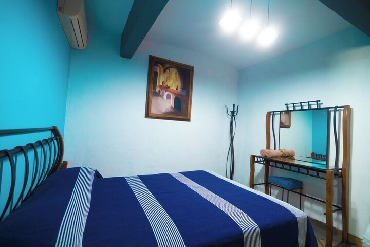Room 26 of 82