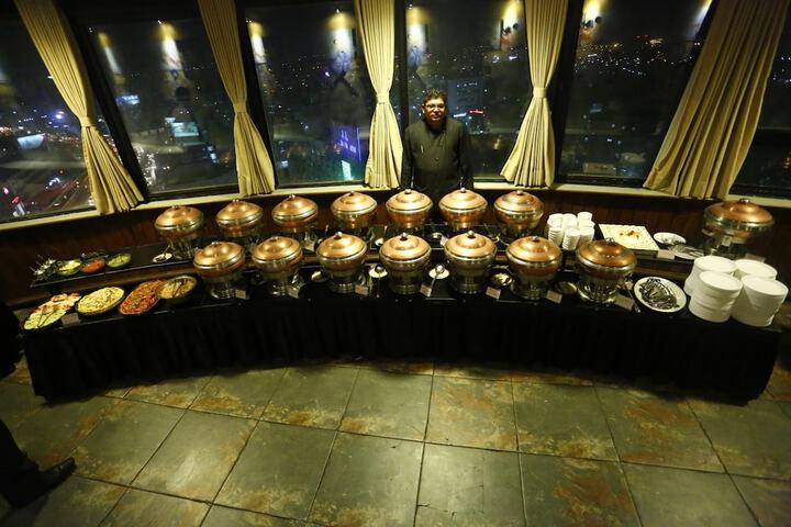 Dining 19 of 26
