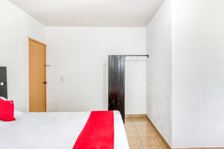 Room 22 of 77