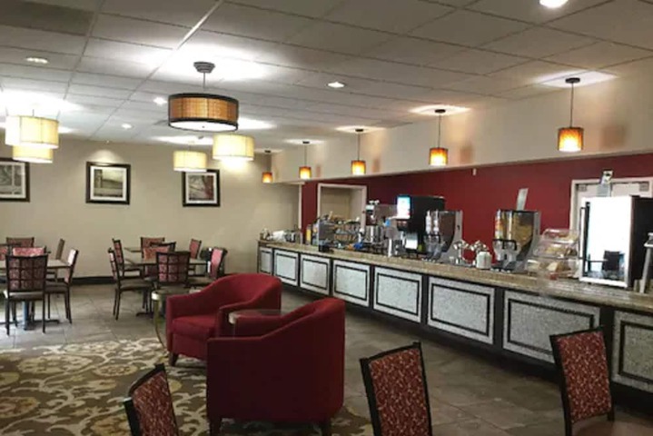 Breakfast area