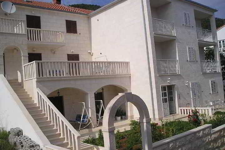 Villa Antonio .