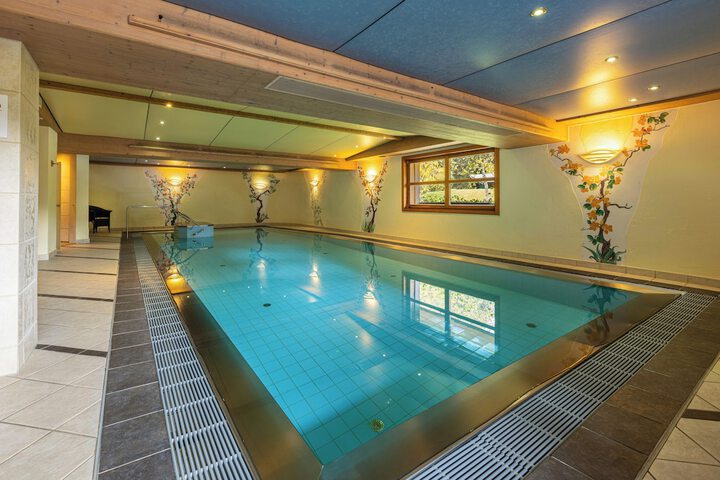 Hotel with Pool