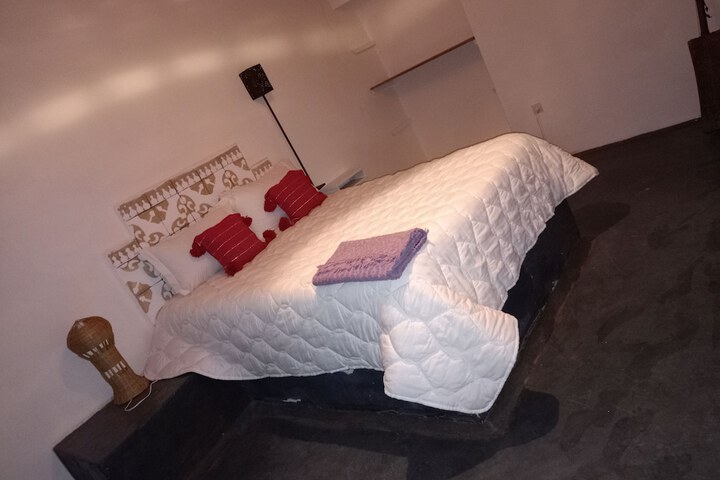 Room 4 of 46