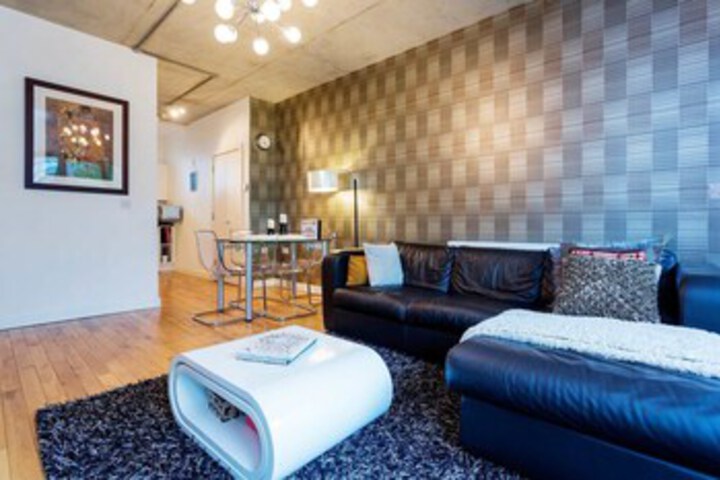 Room 10 of 15