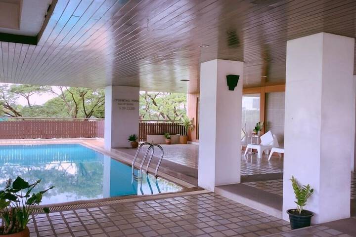 Pool Hotel