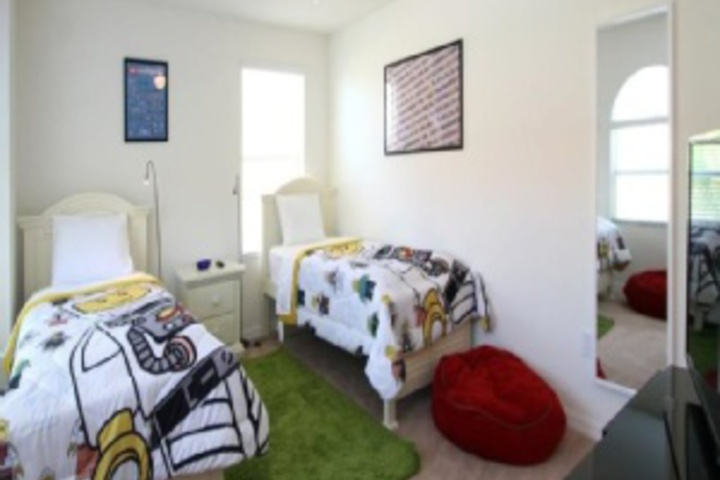 Room 81 of 299