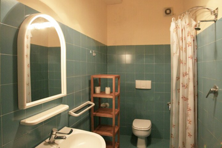 Room 57 of 104