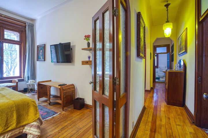 Room 95 of 293