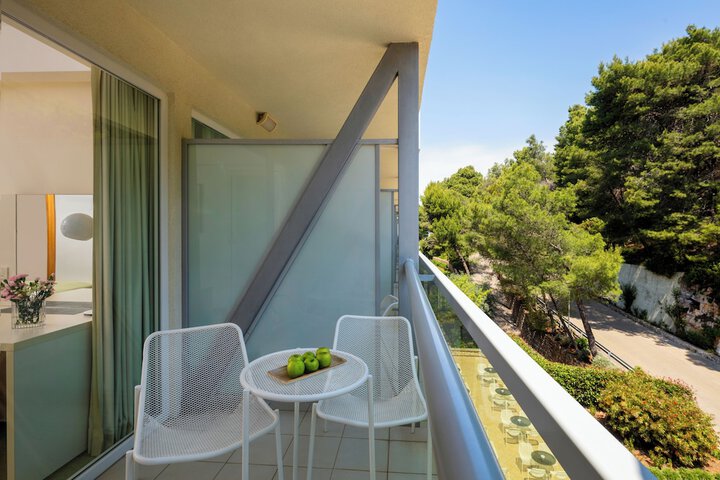 Terrace/Patio 23 of 70