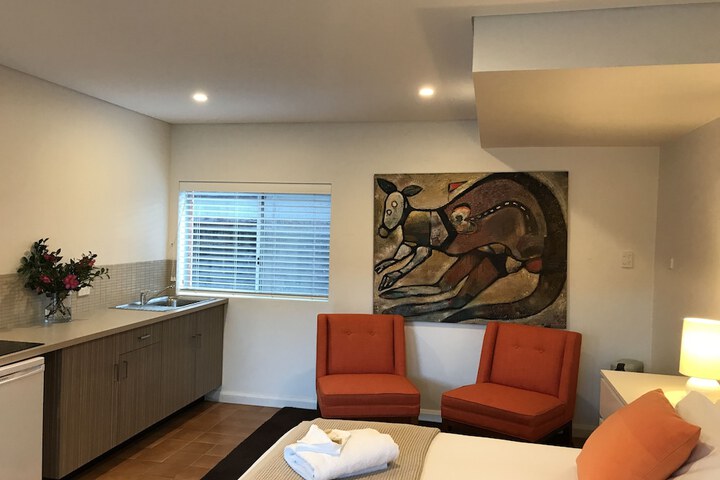 Room 16 of 37