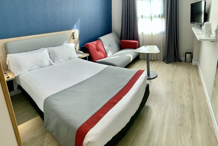 Room 3 of 30
