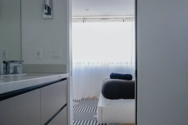 Room 64 of 123