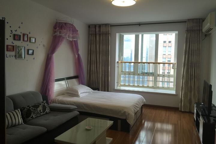 Room 2 of 18
