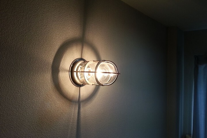 Room 8 of 107