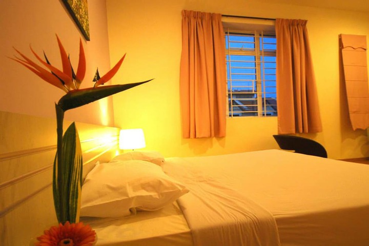 Room 16 of 30