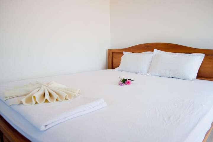 Room 4 of 43