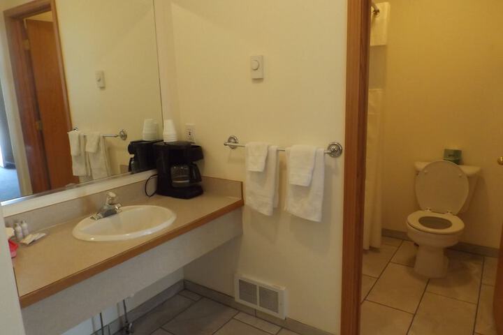 Room 15 of 32