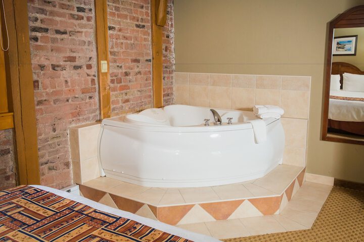 Jetted tub