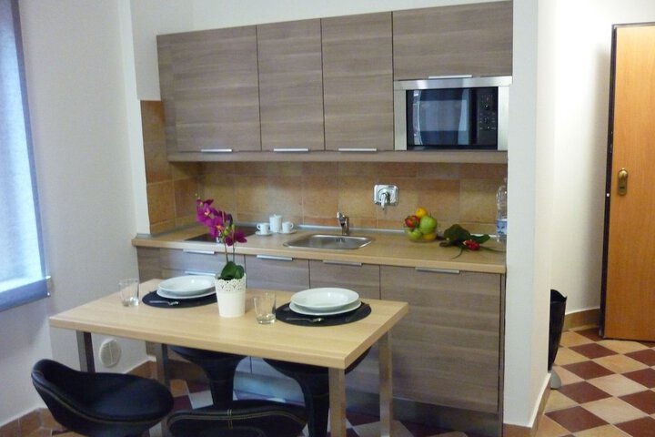 Room 16 of 48