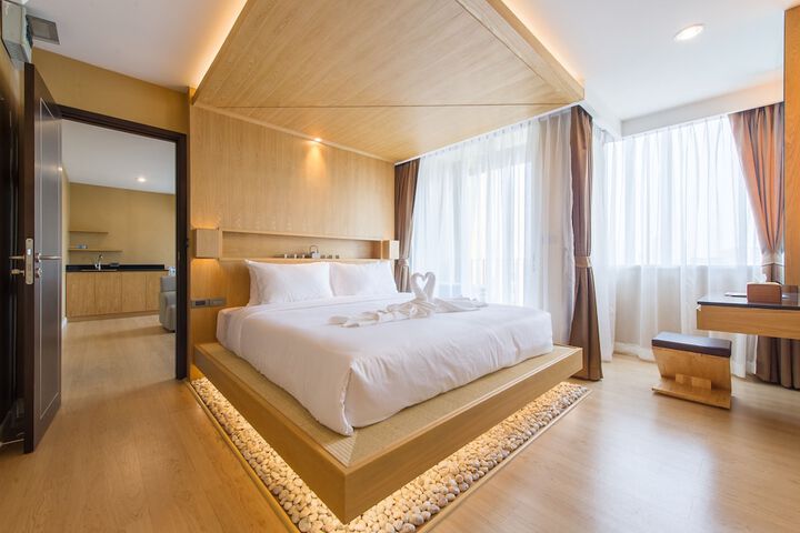 Room 6 of 39