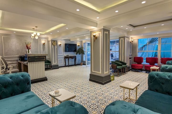 Guest Lobby