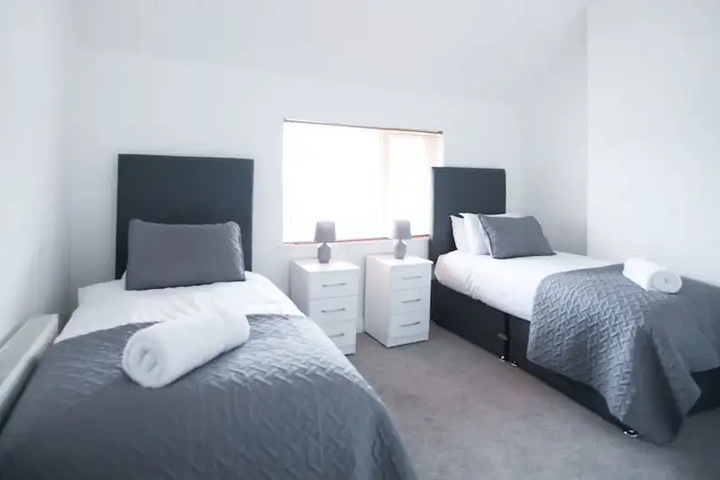 Room 21 of 25