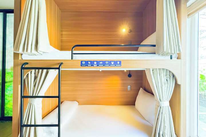 Room 42 of 66