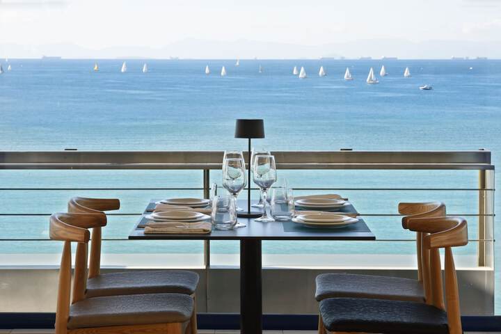 Dining 63 of 105