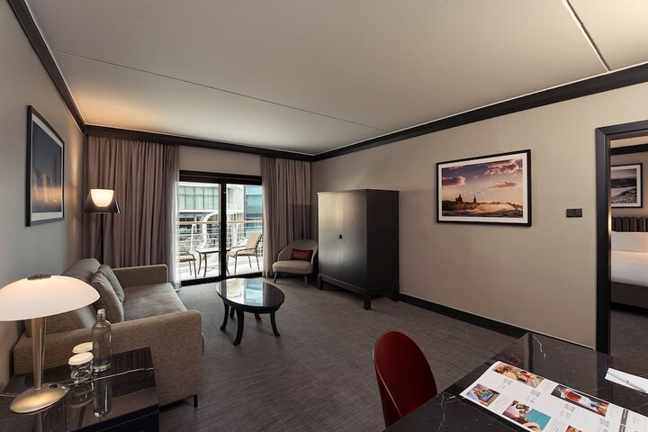 Room 63 of 267