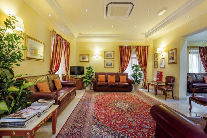 Hotel Lobby