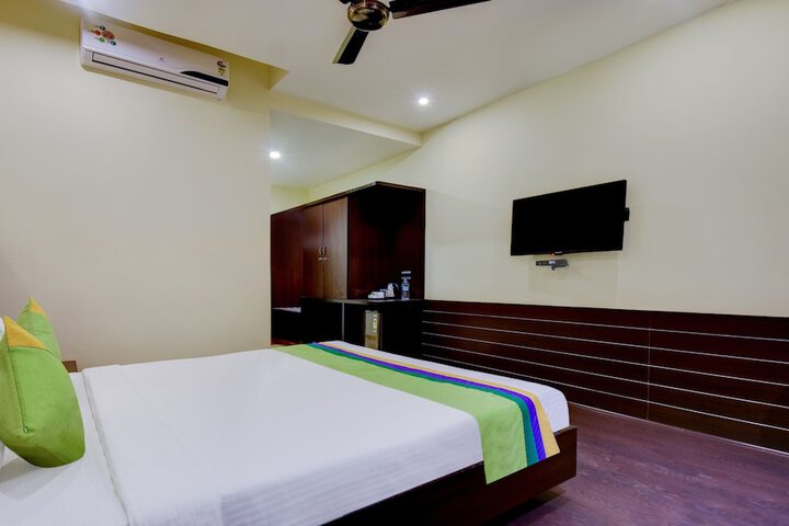 Room 26 of 63