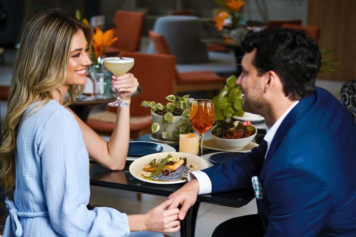 Dining 68 of 100