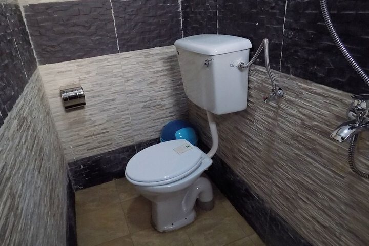 Room 19 of 37