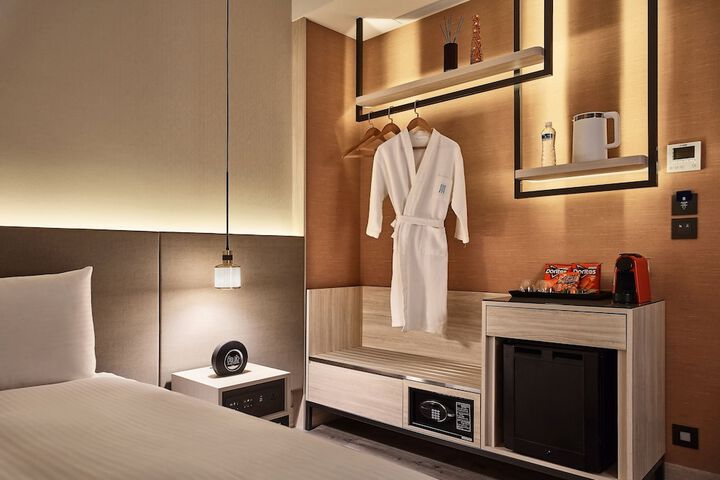 Room 14 of 46