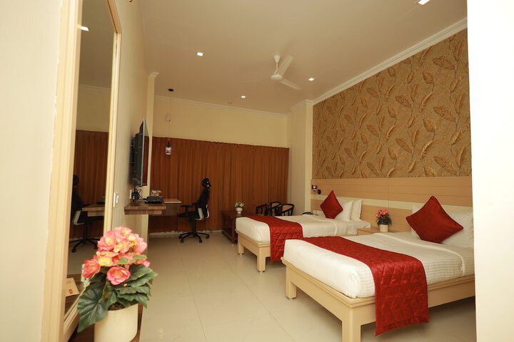 Room 10 of 30