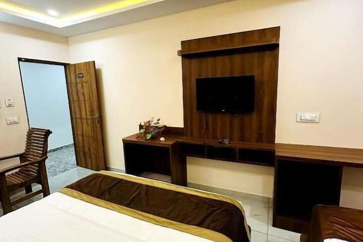 Room 3 of 58