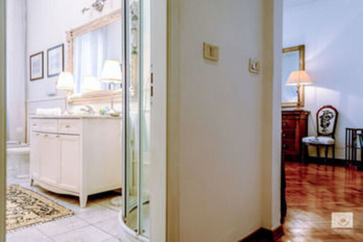 Room 10 of 160