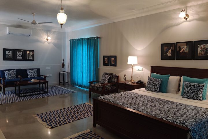 Room 5 of 37