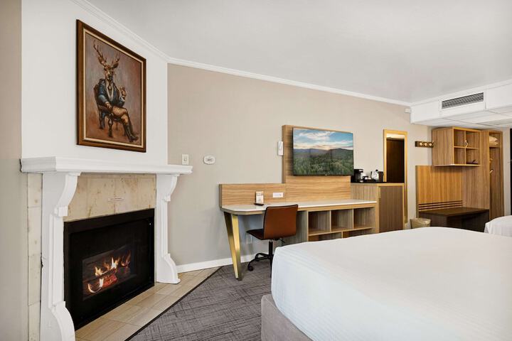 Room 16 of 50