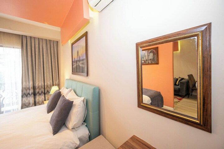 Room 85 of 158