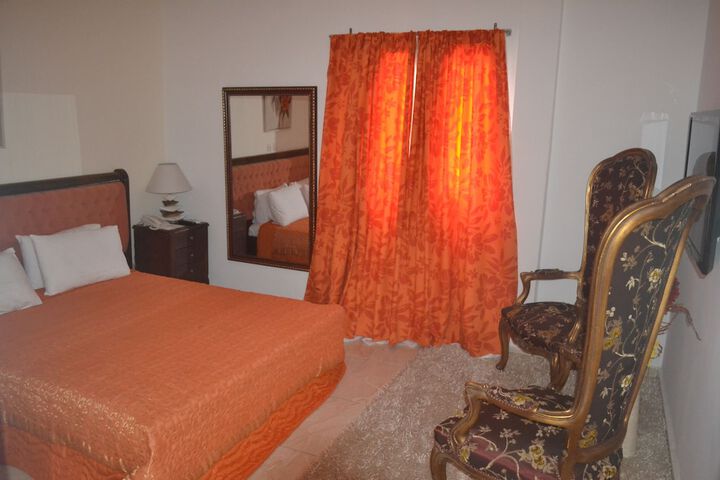 Room 6 of 56