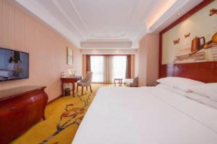 Room 20 of 20