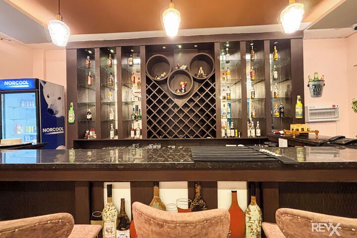 Lounge 99 of 123