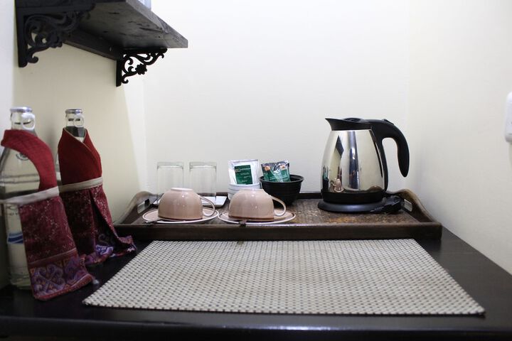 Room 25 of 40